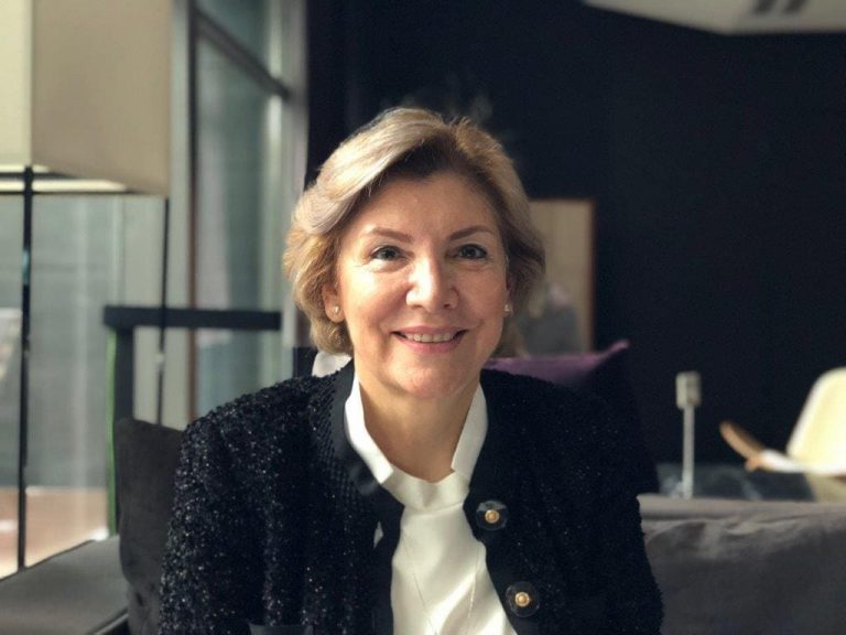 Akıllı lens ameliyatı sonrası gece ışık parlaması